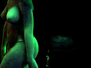 VR Striptease and Thicc Fuck Action