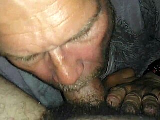 ¡Ronda 2 con el camionero me tiene a mil! 🚚💦