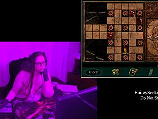 Black bbw plays naked in manor