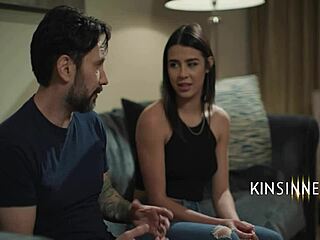 عمي الزوجي يخلي كسي يرتجف جامد، ما أقدر أفكر واضح بعدين، تعرف؟