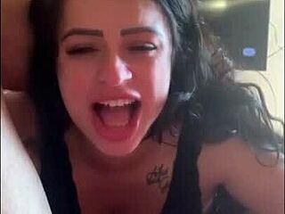 ภรรยาเจ้าหน้าที่ หน้าที่แกคือรีดควยใหญ่ด้วยปาก อับอายสำลักน้ำ