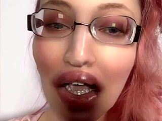 Goddess instructs jerk off in financial domination fetish 💸