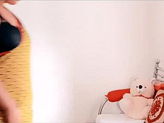 18yrs Bra Seller Drilling Beautiful Bhabhi with Loud Clear Audio