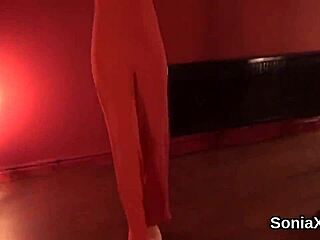 Unfaithful British Mature Lady Sonia Displays Her Oversized Melons!