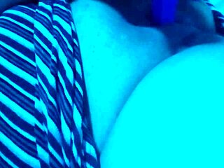 Profesora argentina traga leche de su alumno, ¡qué locura! 😲