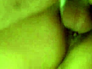 Eva May e Stacey Saran dividem o pauzão do Paul Chaplin e a porra, que tesão!