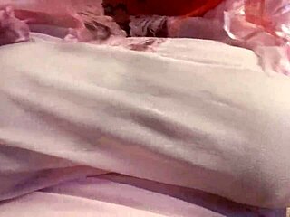 Boobs Bouncing Long Nails Hard Nipples!