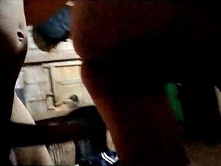 Sexy teen europea Svetlana, ¿quieres mostrarle a tu hombre un amor salvaje?