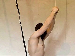 Instituce X přináší intenzivní anální masáž prostaty v této P-spot kompilaci. Sleduj extrémní šukání do zadku a výstřiky