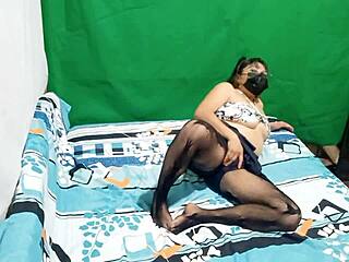 Stepsister Dances In Lingerie Then Fucks