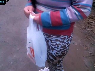 Wow, Fucked Hot Recycling Girl For One Note!