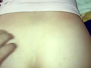 Prostitute gets cumshot on buttocks in group