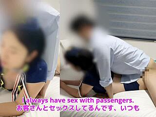 สจ๊วตญี่ปุ่นในชุดเครื่องแบบเพลิดเพลินเซ็กส์คุยสกปรกกับลูกค้า