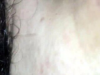 dam duc gets down and dirty in vietnamese action! 😜