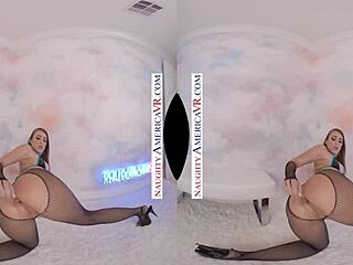 Gia derza stretches her ass for deep fucking 😏