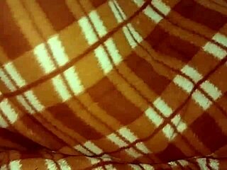 Wow! Indisk Panjabi pige suger og slikker i hardcore handling!