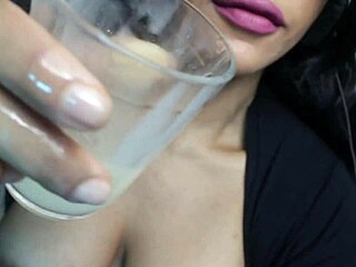 น้ำเงี่ยนหีใส่แก้ว - มิเชล อะ เย็ดแรงมากนะรู้ไหม?