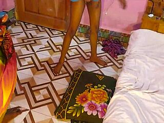 यो, हॉर्नी बंगाली वर्जिन पोपी को स्टेपब्रदर रुबेल ने हॉट xxx में चोदा! 😈