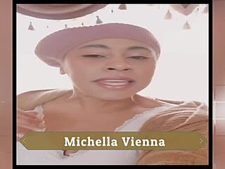 Michella Vienna pega masturbando na câmera espiã