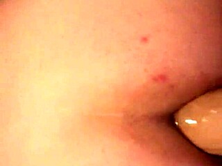 Girlfriend Uses Dildo