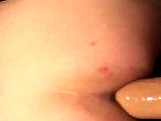 Girlfriend Uses Dildo