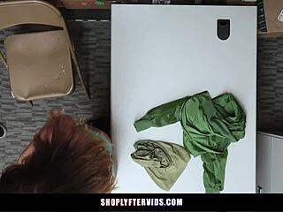 bujna najstnica 18+ ujeta pri kraji, jebe policaja, da se izogne zaporu