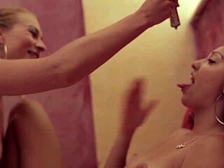 'Lick my pussy!' the nasty teen moans while licking together