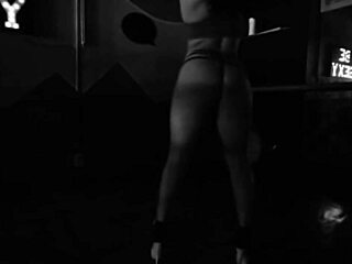 Stripper Follando Y Chupando Filmada Con Cámara Oculta