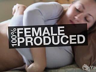 man, watchin yanks cutie kimberly fingerin herself is so hot, ya know