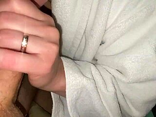 Wow, Maid Sucks Client's Huge Dick in Hotel!