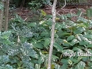 Velký prdel prostitutky v lese dostává cumshot do pusy