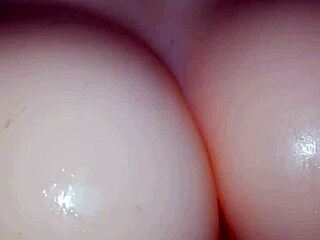 probando mi juguete de silicona big ass with black cock?