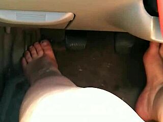i'm curvymetalhead drivin' with my feet fetish on display, gettin' all hot and bothered 😅
