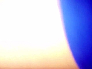 Esposa se da placer con un vibrador en escena íntima