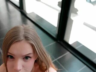 Follada Dura a Hermanastra Joven en Cosplay con Facial Masivo