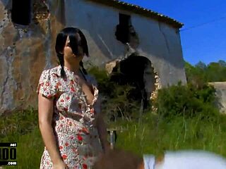 Pornstar babe squirts during outdoor anal and blowjob