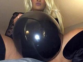 Balloon Fetish Babe Dominates with Big Ass