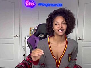 フォクシーブラウン20がウォルマートでの見知らぬ男とのエロ話暴露！