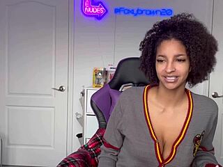 フォクシーブラウン20がウォルマートでの見知らぬ男とのエロ話暴露！