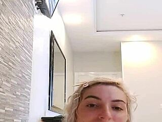 I feel so wet and slutty masturbating as alina modelista pornstar in the jacuzzi