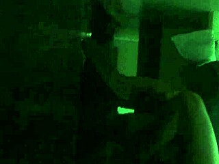 Pareja argentina pillada follando duro en cibercafé de Buenos Aires