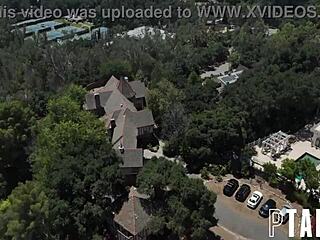 Рок-боттом Робби яблочко Пенни Барбер в POV минете и хардкор сцене с тинейджеркой 18+