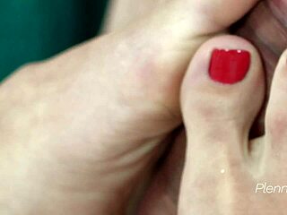 Sexy Latina in Slow Motion