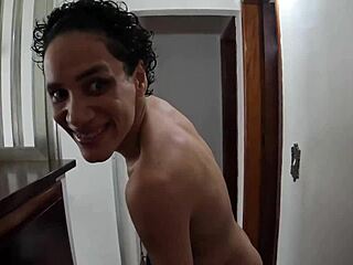 Agatha Kent with a steamy solo session showing off her juicy ass to the camera