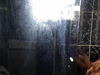 novinho fucks friend's aunt in bathroom 😏