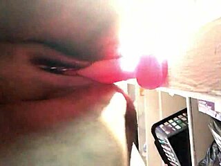 Intense orgasm while voluptuous black woman