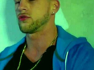 Strangers Meet In Dark Alley For Gay Sex