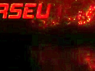 Dona Do Sacolão Pede Pagamento Com Pau