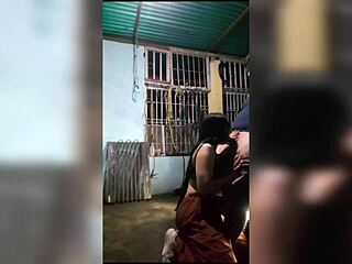 Wow, Kawan Saya Bawa Saya ke Rumah Makciknya dan Penetrasi Saya Bagus!