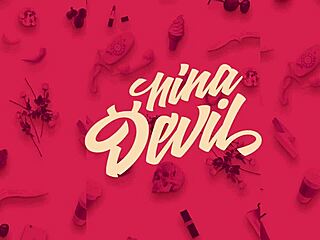 Fetisch Wetlook Outfit Camgirl Ninadevil Undresses